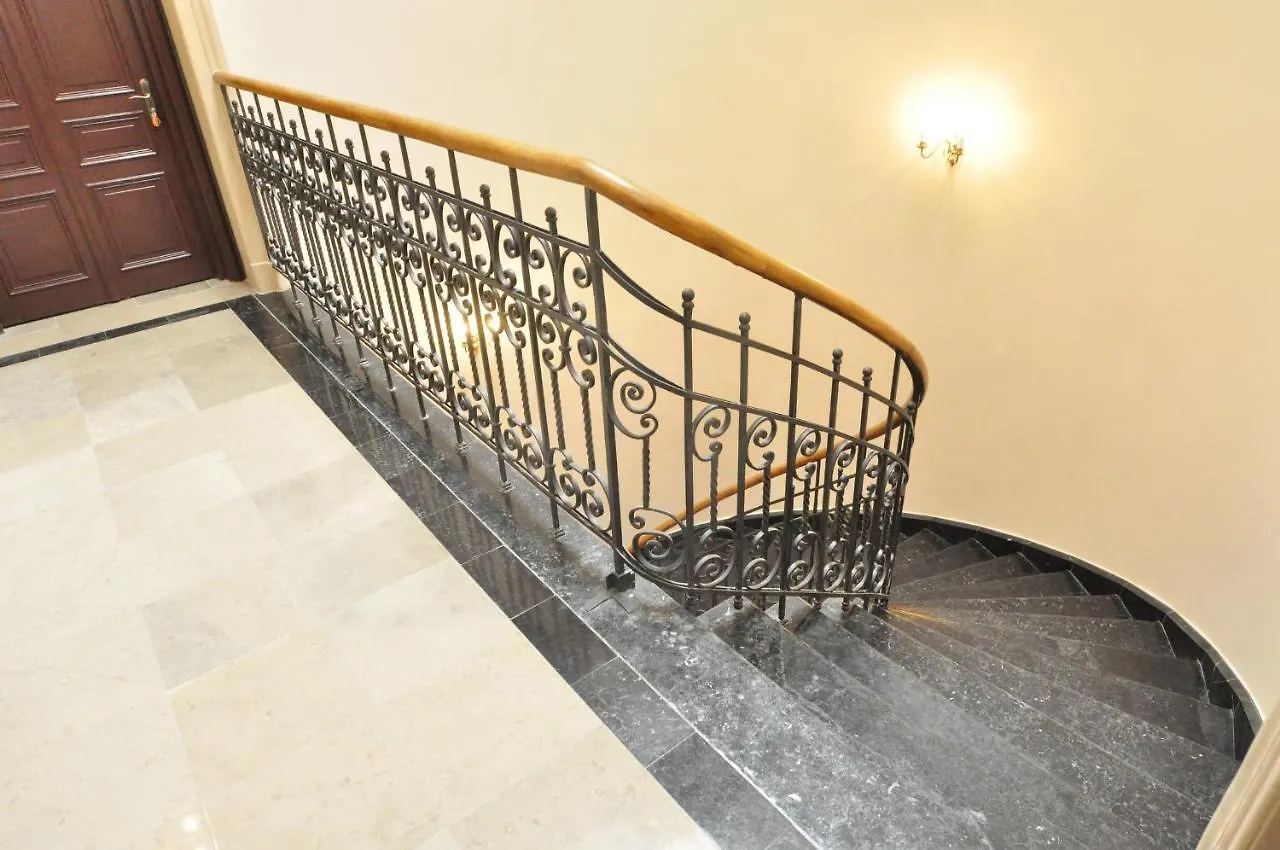Bed & Breakfast Dom Goscinny Agh 